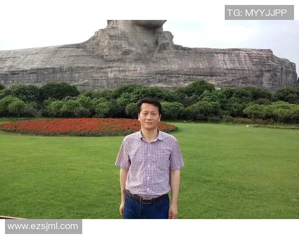 足球明星汪旭的辉煌职业生涯与成就全景介绍 足球明星汪旭的辉煌职业生涯与成就全景介绍