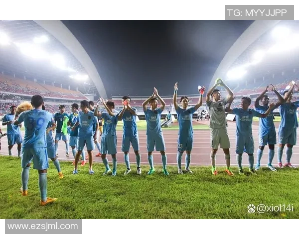 成都香港足球明星队携手展现体育精神共创美好未来