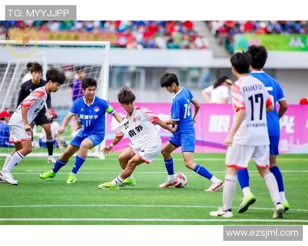 深圳足球队的速度之美：探索快速进攻与团队配合的完美结合