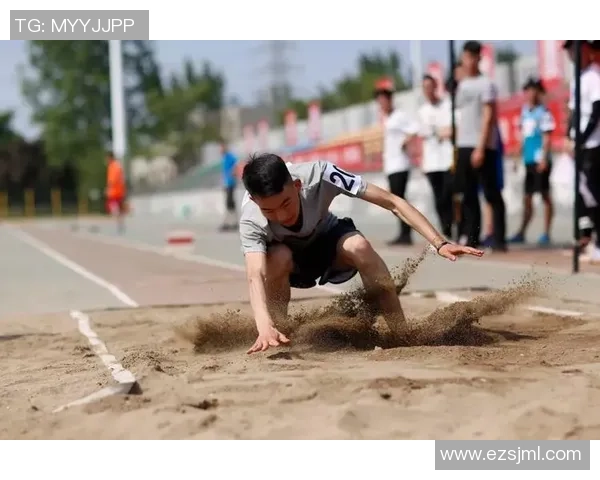 足球明星刘亦菲的传奇之路与她在绿茵场上的闪耀时刻